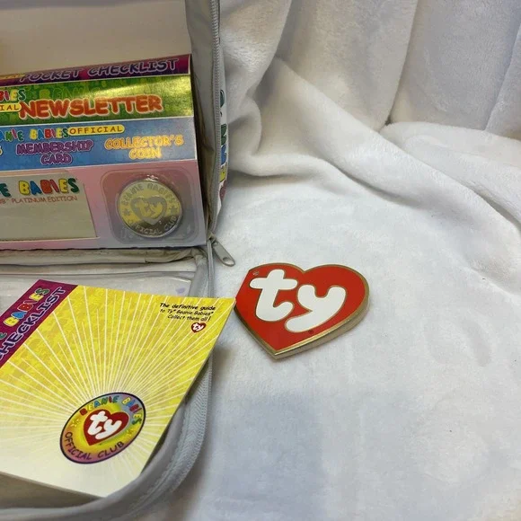 Vintage OPENED TY Beanie Babies‎ Membership Official Club Kit with Bear & Coin